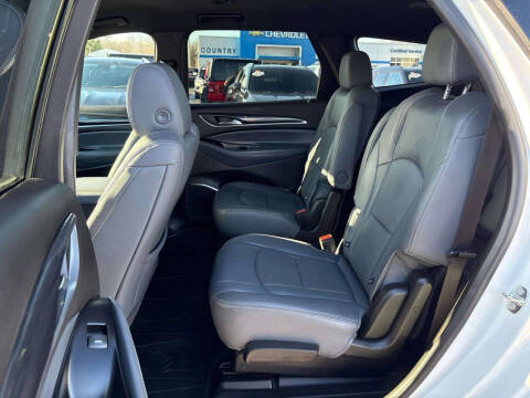 2023 Buick Enclave Essence