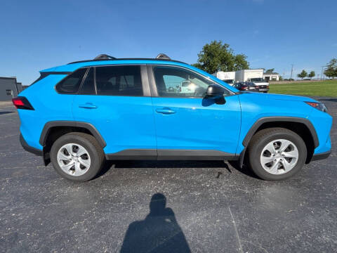 2020 Toyota RAV4 LE