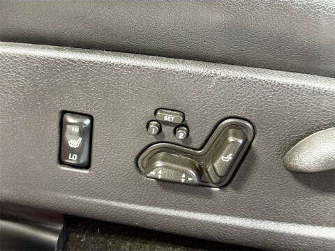 2004 Chevrolet SSR LS