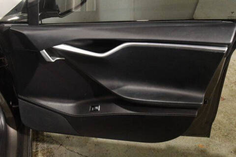 2016 Tesla Model S 75D