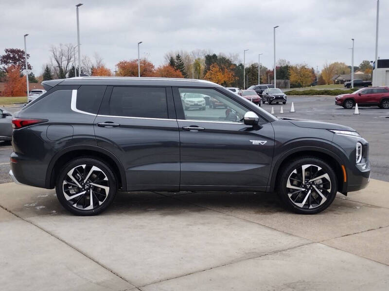 2025 Mitsubishi Outlander PHEV SEL