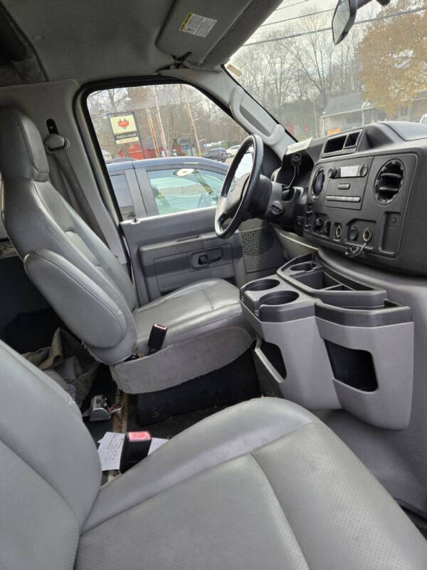 2009 Ford E-Series E-350 SD