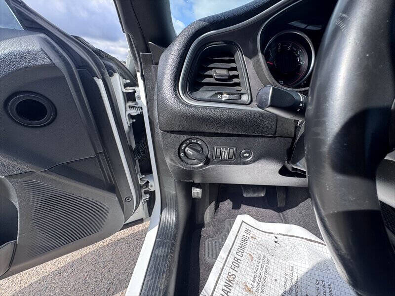 2019 Dodge Challenger SXT