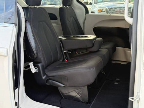 2019 Chrysler Pacifica Touring Plus
