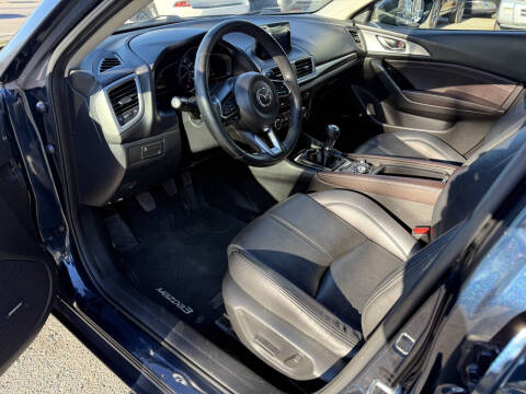 2018 Mazda MAZDA3 Touring