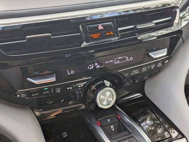 2024 Acura MDX w/Tech