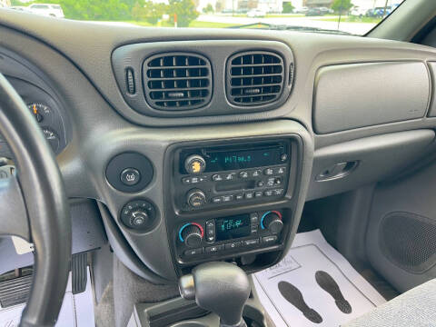2004 Chevrolet TrailBlazer EXT LT