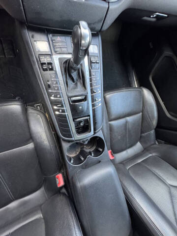 2015 Porsche Macan S