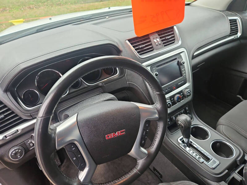 2016 GMC Acadia SLE-2