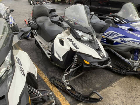 2019 Ski-Doo Grand Touring Sport 600 ACE
