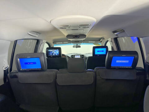 2015 Nissan Armada SV