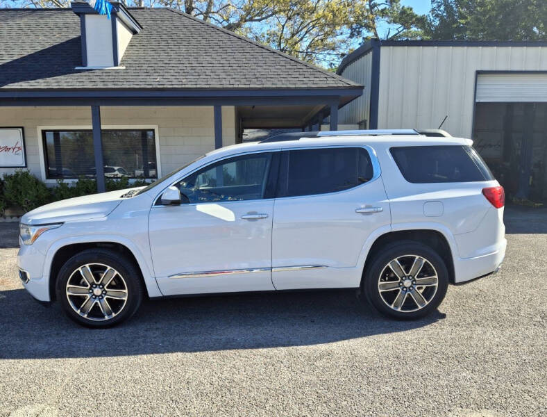 2017 GMC Acadia Denali