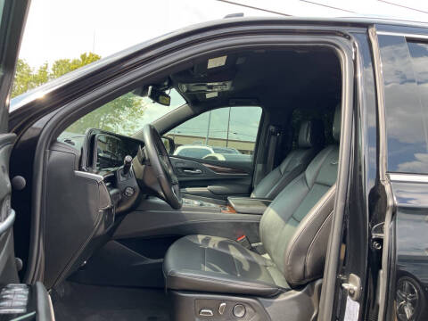 2022 Cadillac Escalade ESV Luxury