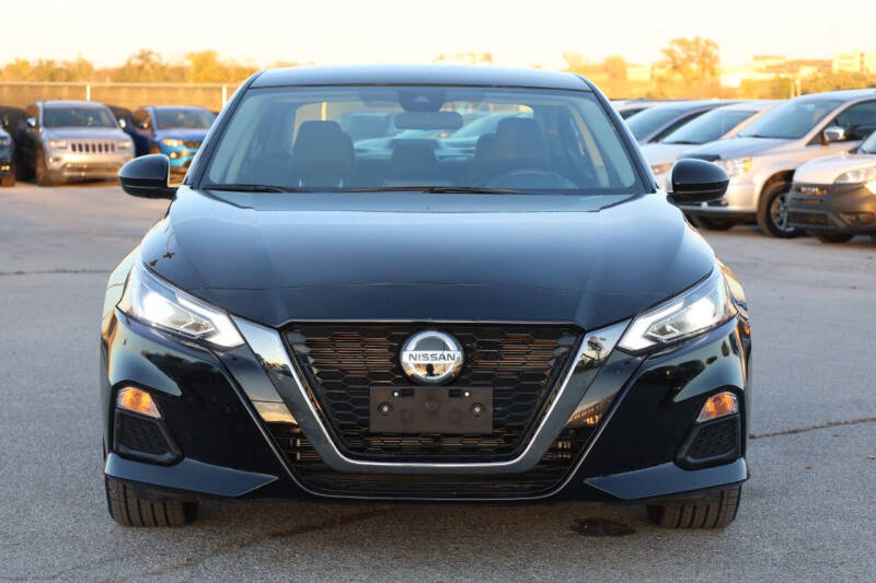 2022 Nissan Altima 2.5 SR