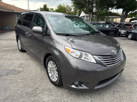 2015 Toyota Sienna