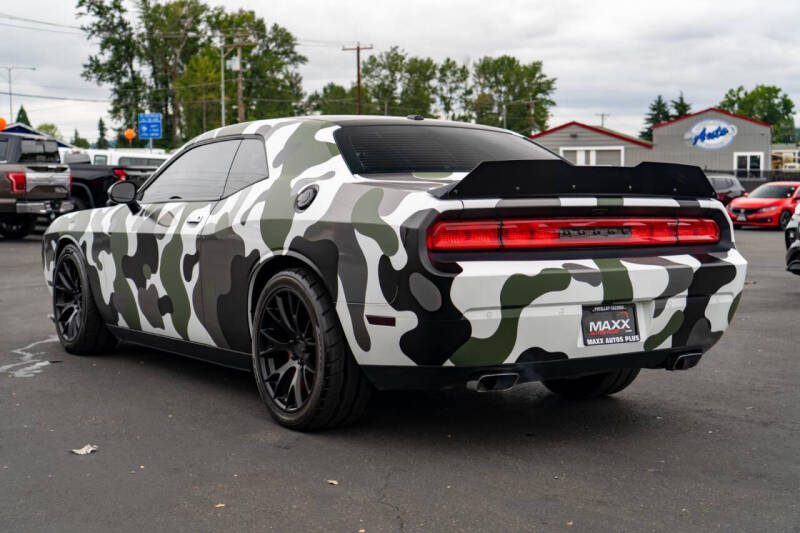 2014 Dodge Challenger SRT8 Core