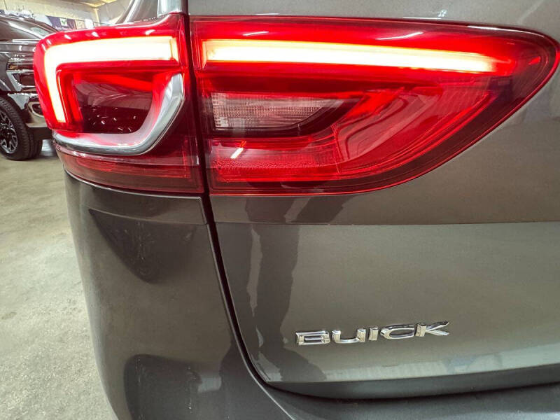 2018 Buick Regal TourX Essence