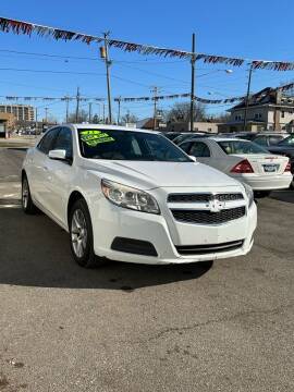2013 Chevrolet Malibu for sale at Valley Auto Finance in Warren OH