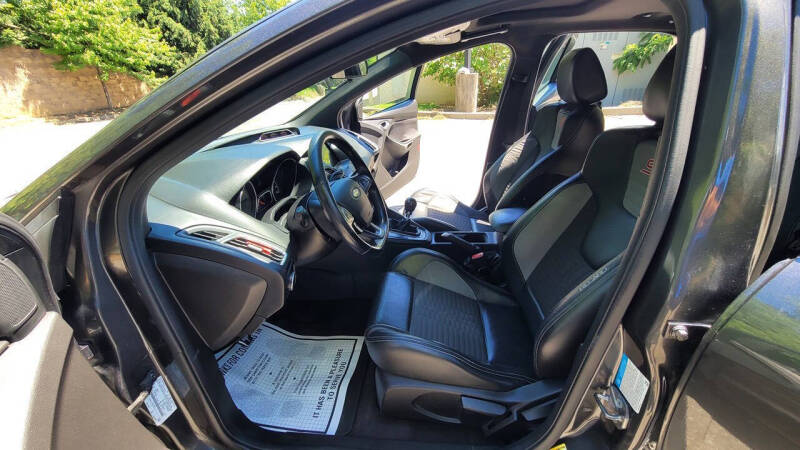 2018 Ford Focus ST