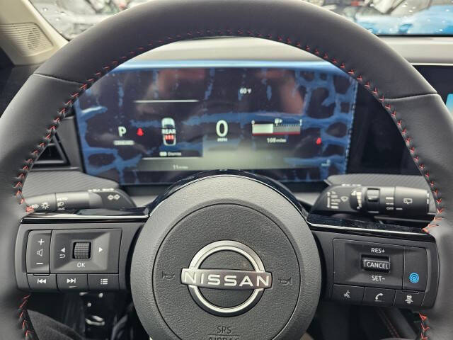 2025 Nissan Kicks SR