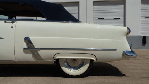 1953 Ford Crestline