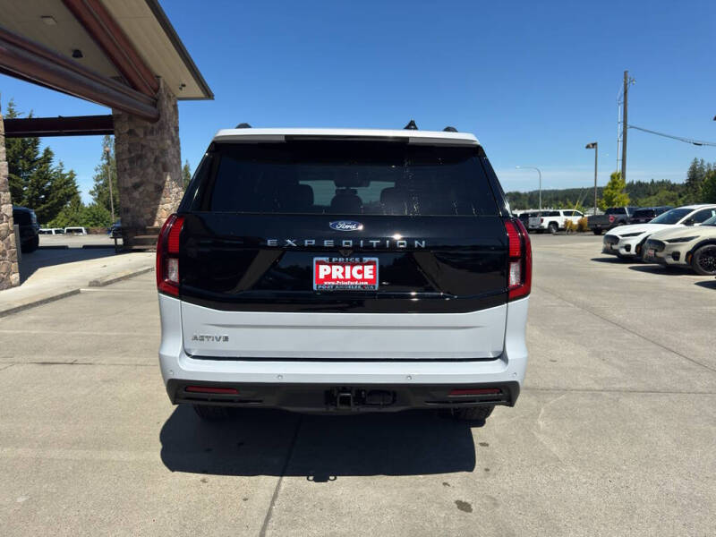 2026 Ford Expedition Active