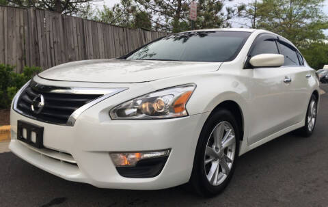 2014 Nissan Altima for sale at Super Bee Auto in Chantilly VA
