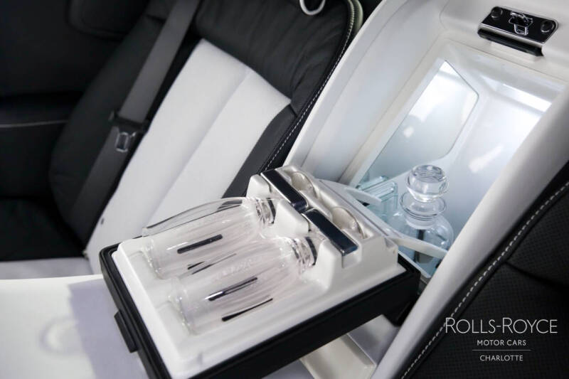 2022 Rolls-Royce Phantom EWB