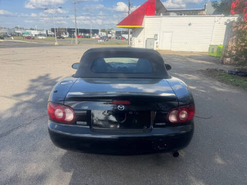 2002 Mazda MX-5 Miata