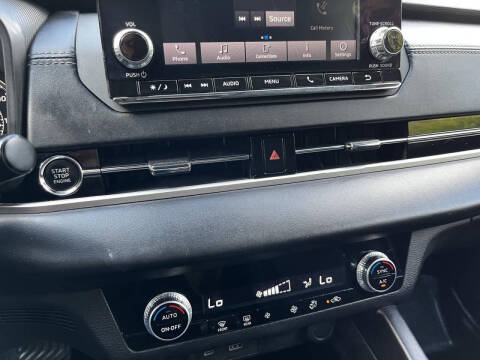 2022 Mitsubishi Outlander ES