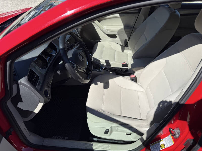 2015 Volkswagen Golf TSI S