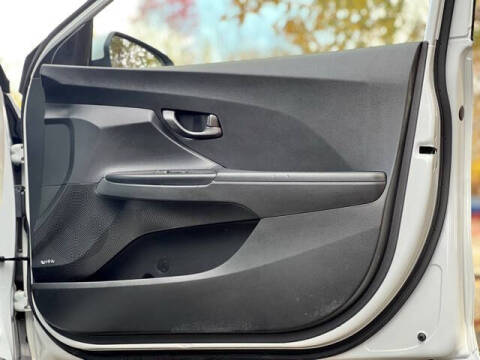 2020 Hyundai Veloster 2.0L Premium