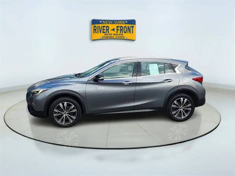 2018 Infiniti QX30 Luxury