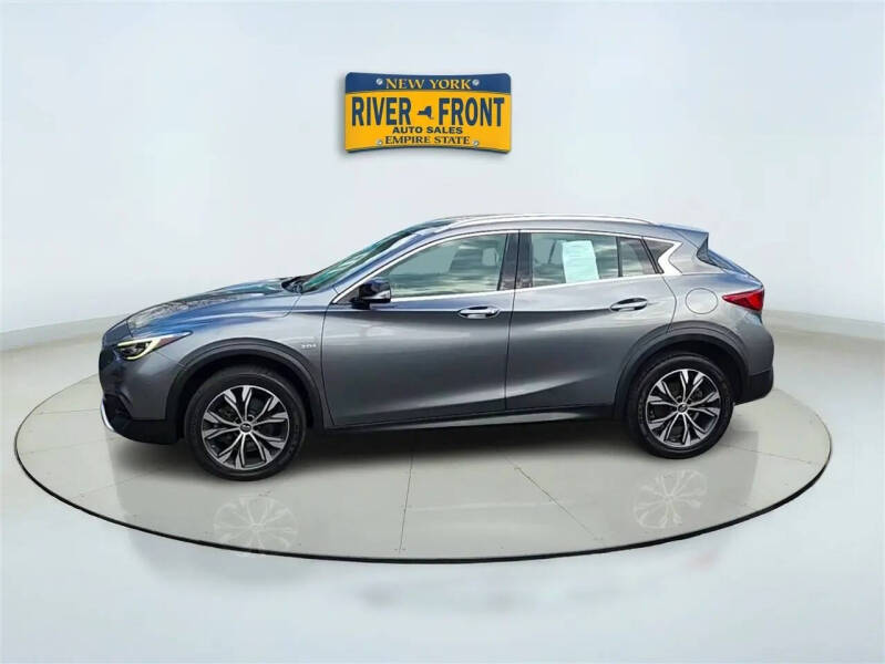 2018 Infiniti QX30 Luxury