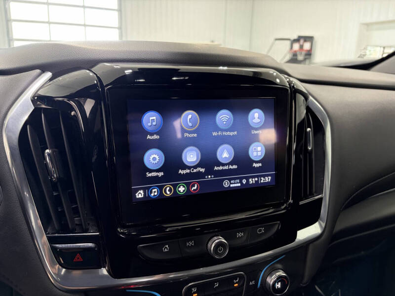 2022 Chevrolet Traverse LT Cloth