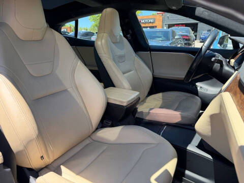 2016 Tesla Model S