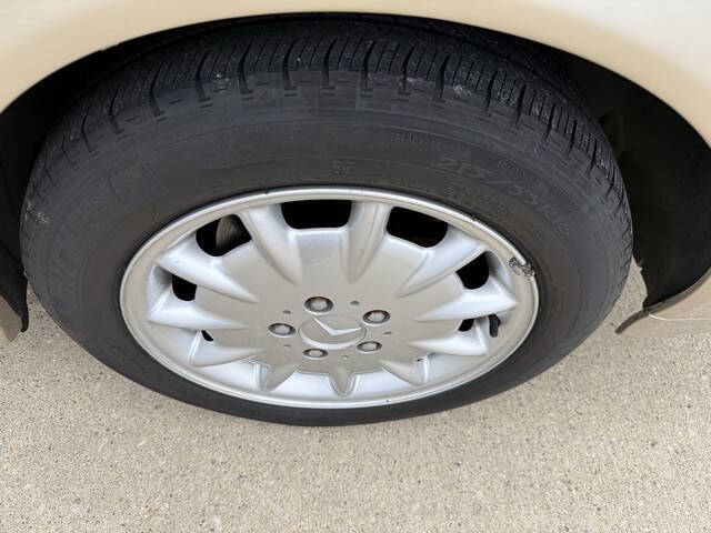 2001 Mercedes-Benz E-Class E 320