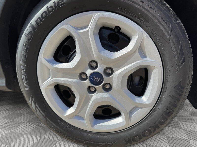 2019 Ford Escape S