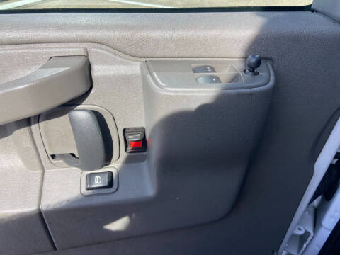 2023 Chevrolet Express 2500