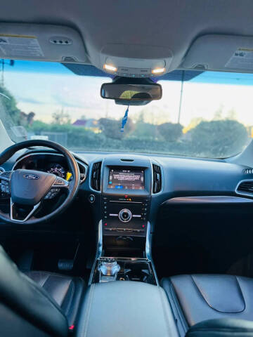 2019 Ford Edge Titanium