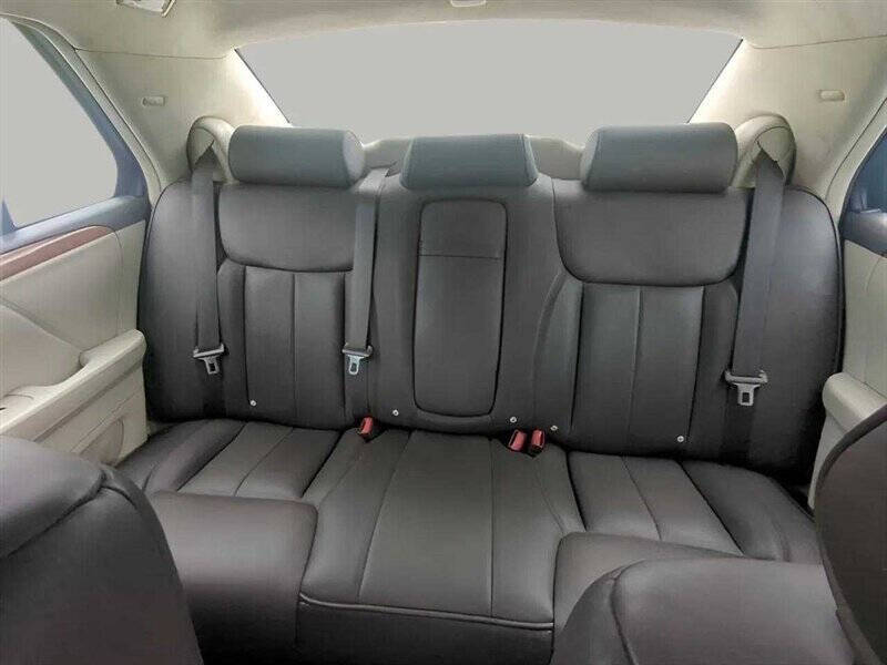 2009 Cadillac DTS Performance