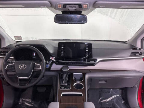 2021 Toyota Sienna XLE 7-Passenger