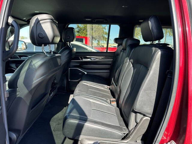 2022 Jeep Wagoneer Series III