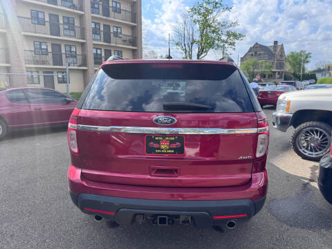 2015 Ford Explorer