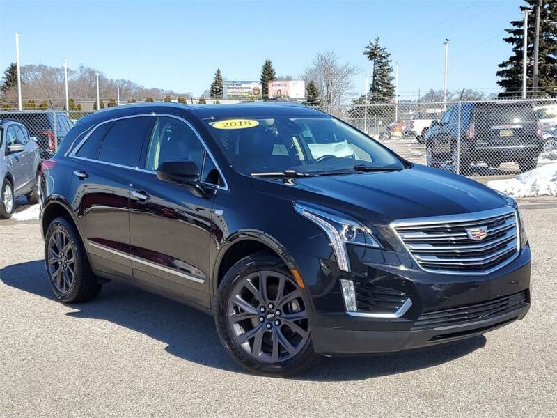 2018 Cadillac XT5 for sale at Betten Baker Preowned Center in Twin Lake MI