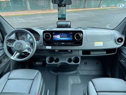 2025 Mercedes-Benz Sprinter