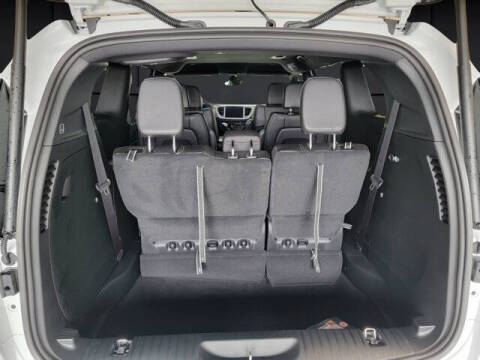 2027 Chrysler Pacifica LX