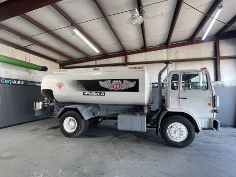 1984 Mack MS250P