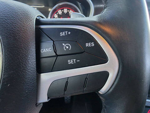 2016 Dodge Challenger SXT Plus