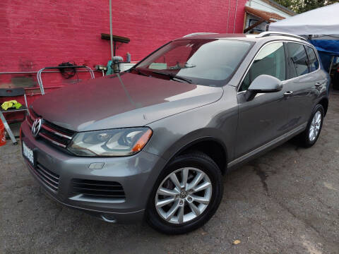 2013 Volkswagen Touareg for sale at Clean Cars Cali in Pasadena CA